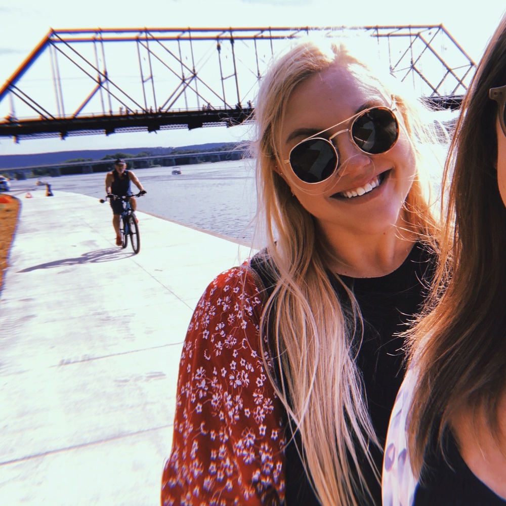 Meet your Posher, Jen